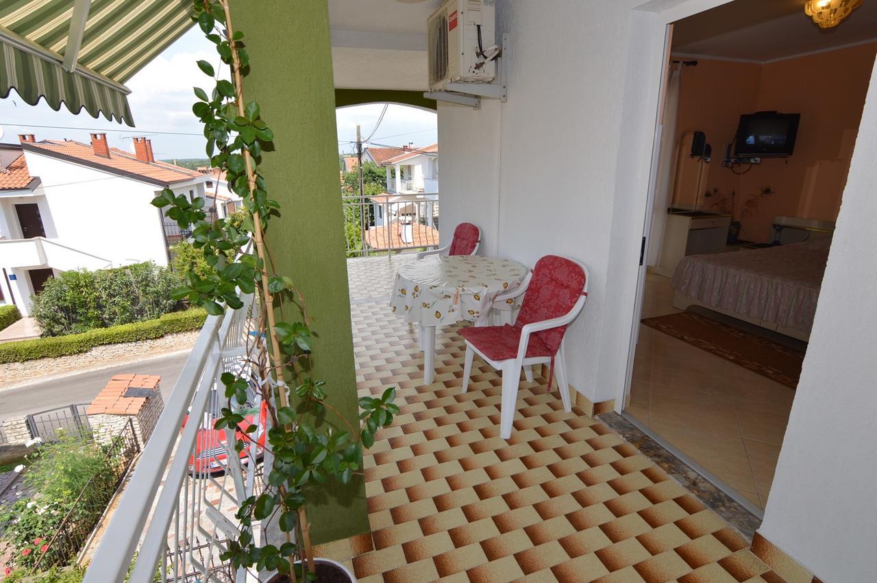 Apartments Sergggo - Top Location 5Minute Walk Beach, Strand, Spiaggia بوريتش المظهر الخارجي الصورة